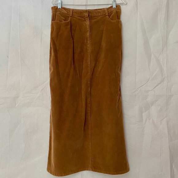 Sag Harbor Dresses & Skirts - SAG HARBOR Corduroy midiskirt carmel Womens Medium